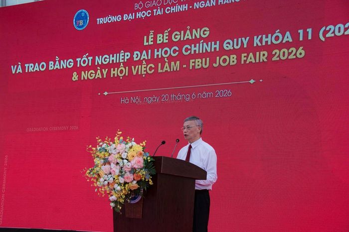 PGS.TS Phạm Ngọc Ánh, Hiệu trưởng FBU phát biểu. Ảnh: Thủy Quang.