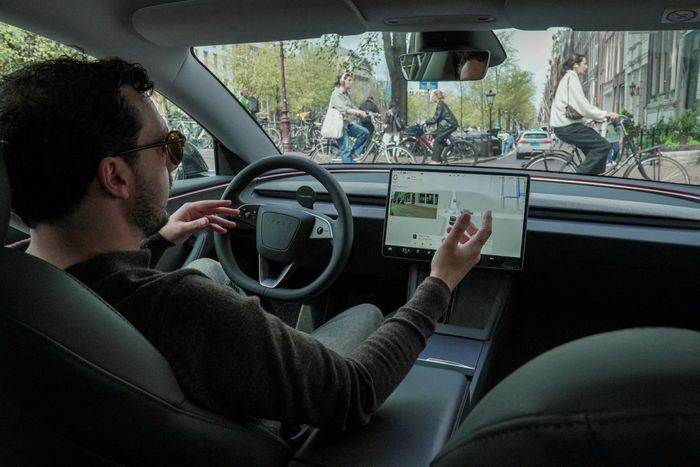  Để được EU thông qua, đề xuất phổ biến công nghệ FSD của Tesla cần đạt đa số đủ điều kiện với ít nhất 15 trong tổng số 27 quốc gia thành viên ủng hộ, đồng thời đại diện cho tối thiểu 65% dân số toàn khối. 