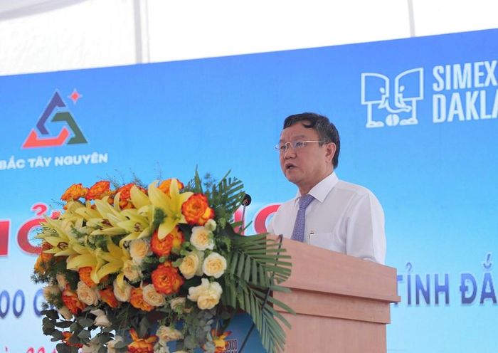 Ông Đào Mỹ, Phó Chủ tịch UBND tỉnh Đắk Lắk phát biểu tại Lễ khởi công