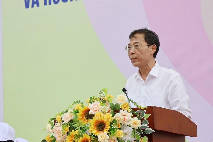 Phó Chủ tịch UBND tỉnh Thanh Hóa Đầu Thanh Tùng phát biểu tại lễ kỷ niệm, nhấn mạnh vai trò của gia đình trong sự phát triển bền vững của xã hội