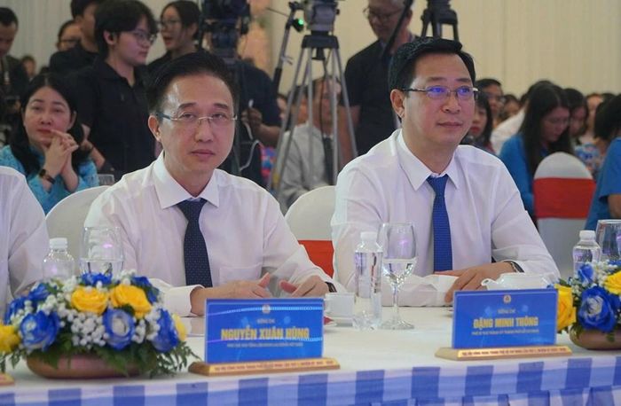 Đại biểu tham dự Lễ biểu dương
