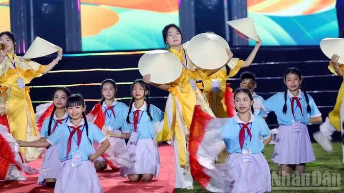 Những bông hoa nhỏ rạng ngời tại khai mạc Festival thiếu nhi toàn quốc lần thứ nhất - năm 2026.