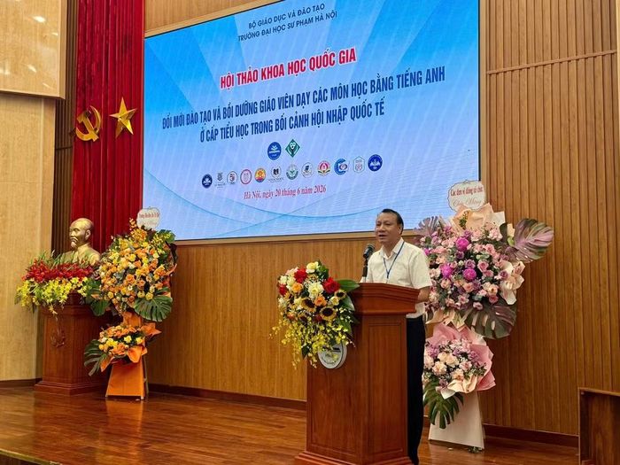 Phó Giáo sư, Tiến sĩ Nguyễn Đức Sơn, Hiệu trưởng Trường đại học Sư phạm Hà Nội phát biểu khai mạc hội thảo.