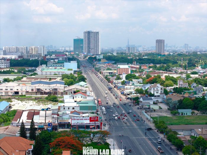 Sở Xây dựng TPHCM đang phối hợp với các đơn vị liên quan đẩy nhanh tiến độ thi công các hạng mục còn lại, phấn đấu hoàn thành và đưa dự án vào khai thác trong quý II/2026.