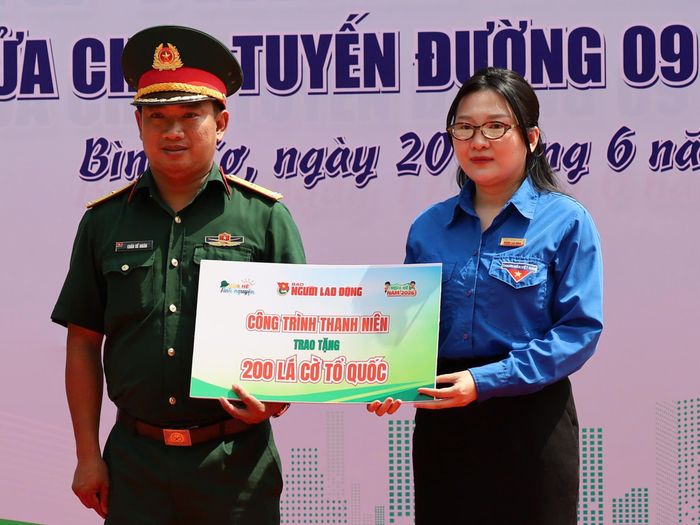 Ban Chỉ đạo các hoạt động thanh thiếu nhi phường Bình Cơ, TPHCM tổ chức lễ khánh thành công trình thanh niên sửa chữa, nâng cấp tuyến đường Bình Mỹ 09 tại khu phố Đồng Sặc