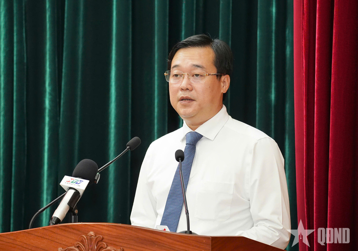 Đồng chí Lê Quốc Phong, Ủy viên Trung ương Đảng, Phó bí thư Thường trực Thành ủy TP Hồ Chí Minh phát biểu chỉ đạo tại buổi lễ.