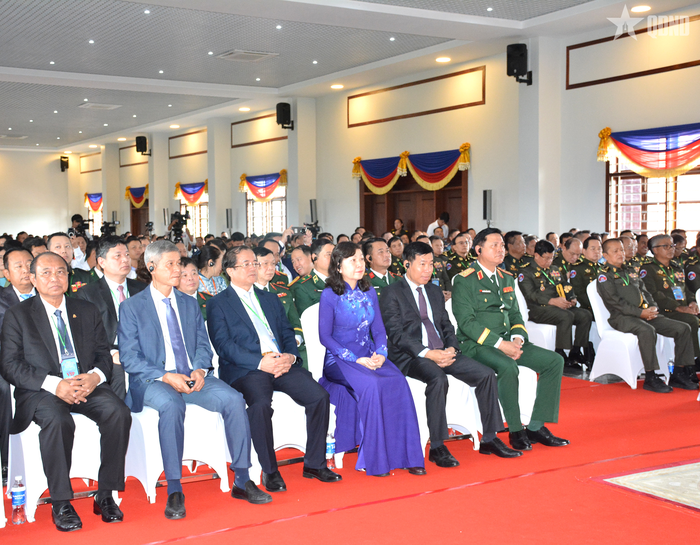 Các đại biểu tham dự lễ kỷ niệm.