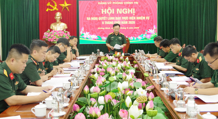 Toàn cảnh hội nghị.