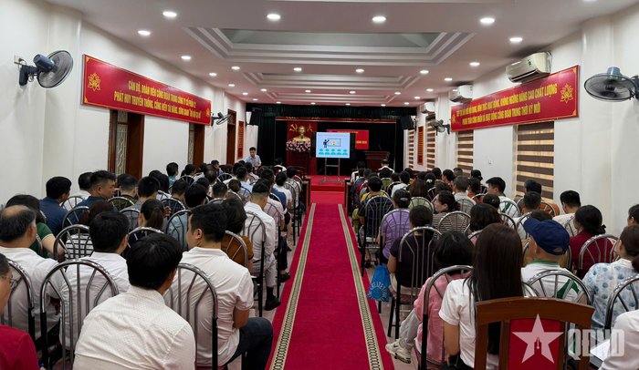 Quang cảnh lớp tập huấn.