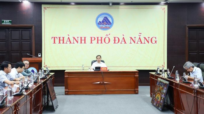 Phó Chủ tịch UBND thành phố Trần Anh Tuấn chủ trì điểm cầu Đà Nẵng.