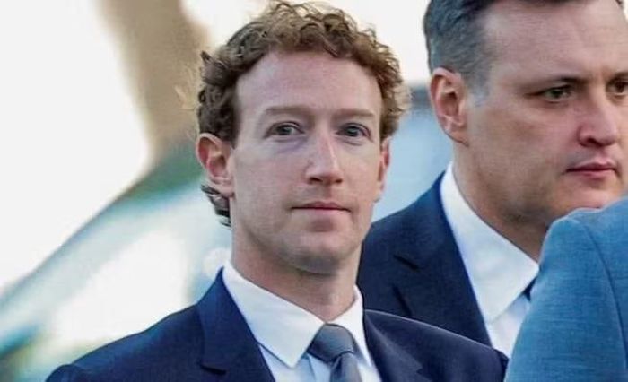 Để trấn an tâm lý nhân viên, Zuckerberg khẳng định Meta hiện không có kế hoạch triển khai thêm các đợt sa thải diện rộng từ nay đến cuối năm, đồng thời cam kết sẽ tạo ra những vị trí công việc mới nhằm hỗ trợ quá trình chuyển đổi và tận dụng tối đa năng lực của đội ngũ hiện hữu.