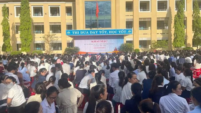 Sở GD&amp;ĐT khai mạc đợt tuyển dụng thứ 3.