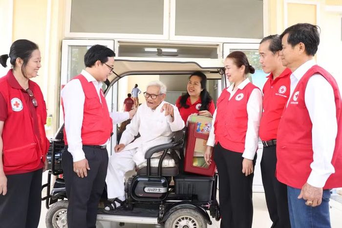 Hoạt động này cũng nằm trong kế hoạch triển khai Tháng Nhân đạo và chương trình “Dinh dưỡng cho trẻ em nghèo, khuyết tật” năm 2026 của Thành hội. Tổng trị giá của toàn bộ chuỗi hoạt động nhân đạo đợt này là 890 triệu đồng, được trích từ nguồn ngân sách Nhà nước, Quỹ Hoạt động Chữ thập đỏ thành phố và nguồn xã hội hóa do các tập thể, cá nhân tài trợ.