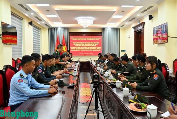 Đại diện lãnh đạo Ban Chỉ huy Bộ đội Biên phòng tỉnh Quảng Ninh phát biểu. Ảnh: Xuân Hùng