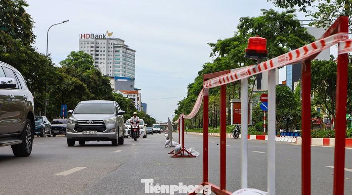 Bổ sung các điểm quay đầu trước phạm vi rào chắn để phục vụ các phương tiện có nhu cầu quay đầu đi Liễu Giai hoặc chiều ngược lại.