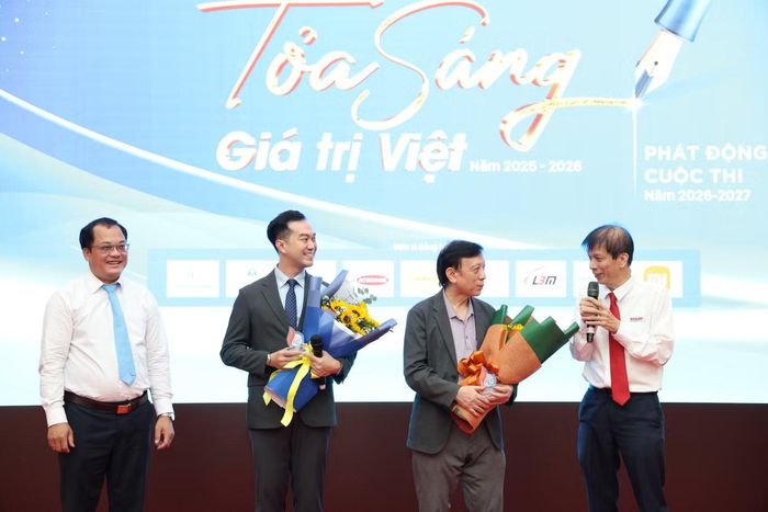 Các tác phẩm thể loại bài viết có sự giao thoa thế hệ, trải dài từ sức bật, khát vọng của giới trẻ cho đến những thành tựu bền bỉ của các nhà khoa học gạo cội.