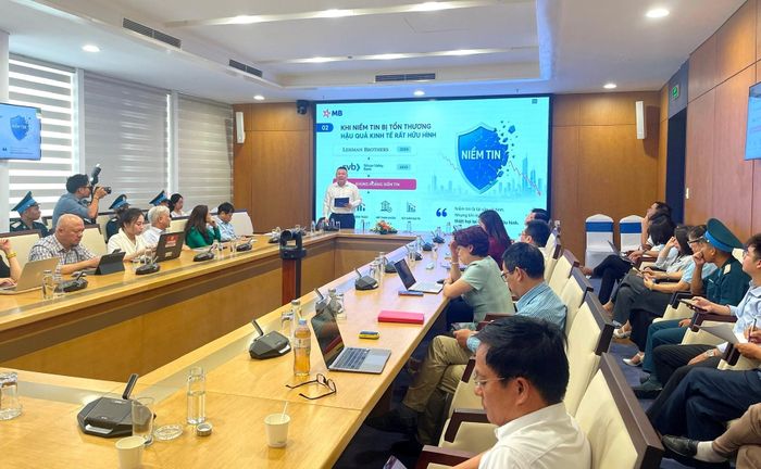 Các phiên thảo luận chuyên sâu xoay quanh các vấn đề đang tác động trực tiếp đến hoạt động báo chí và truyền thông. (Ảnh: TV)
