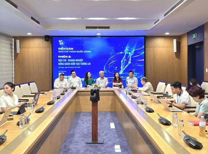 Các đại biểu đóng góp nhiều ý kiến, bàn luận thẳng thắn tại phiên thảo luận với chủ đề “Báo chí - Doanh nghiệp đồng hành kiến tạo tương lai”. (Ảnh: TK).