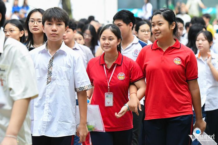 Thí sinh thi lớp 10 ở Hà Nội.