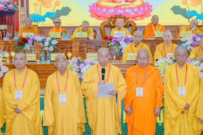 Đại hội suy cử Ban trị sự nhiệm kỳ 2026-2031 gồm 95 vị do Thượng tọa Thích Giác Nghi làm Trưởng Ban. Ảnh: Đăng Huy