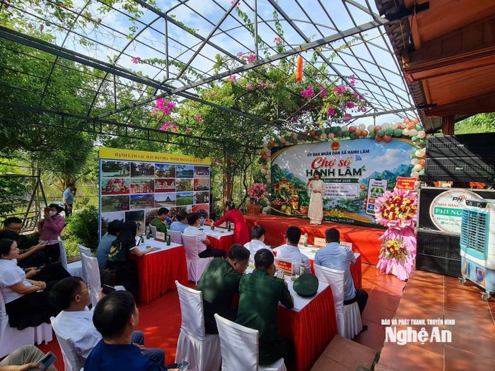 Toàn cảnh sự kiện.
