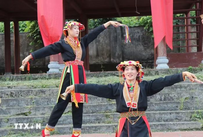 Múa chuông truyền thống của đồng bào dân tộc Dao, xã Tây Yên Tử (Bắc Ninh). (Ảnh: Thanh Thương/TTXVN)