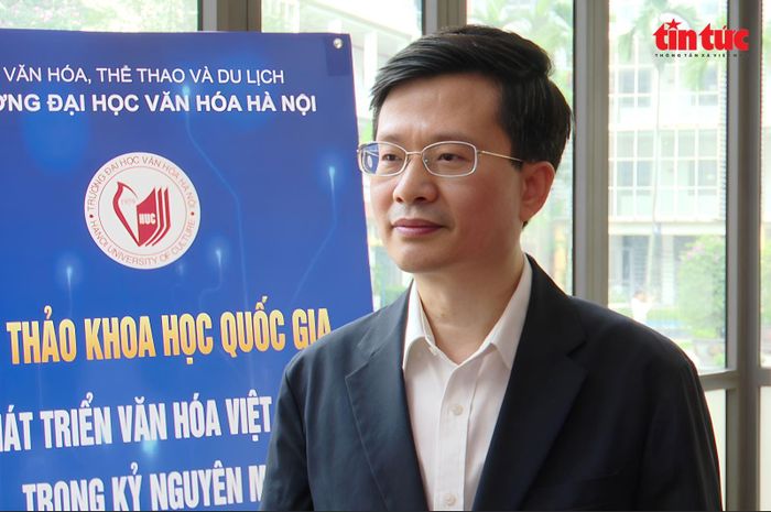 PGS.TS Đỗ Chí Nghĩa, Ủy viên Ủy ban Văn hóa và Xã hội của Quốc hội.