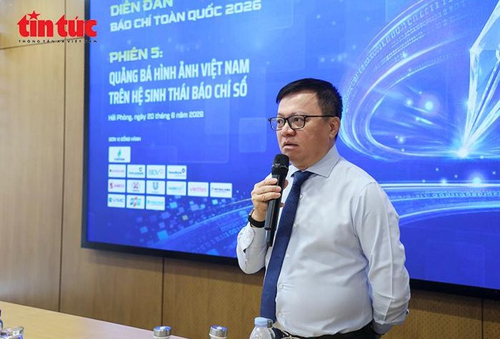 Ủy viên Trung ương Đảng, Tổng Biên tập Báo Nhân Dân, Phó Trưởng Ban Tuyên giáo và Dân vận Trung ương, Chủ tịch Hội Nhà báo Việt Nam Lê Quốc Minh phát biểu tại