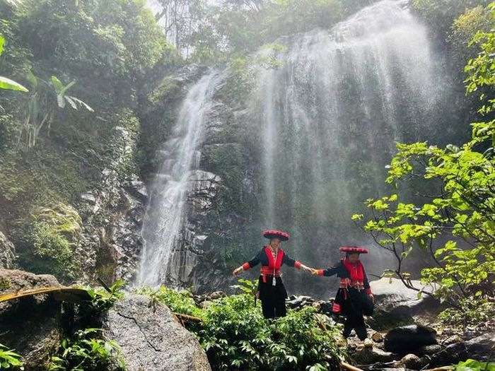 Thác Lủng Páng, thuộc xã Phong Quang, tỉnh Thái Nguyên.