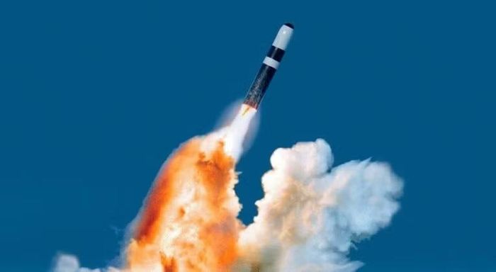 Vụ phóng tên lửa đạn đạo liên lục địa Trident II của Hải quân Mỹ. Ảnh: MW.
