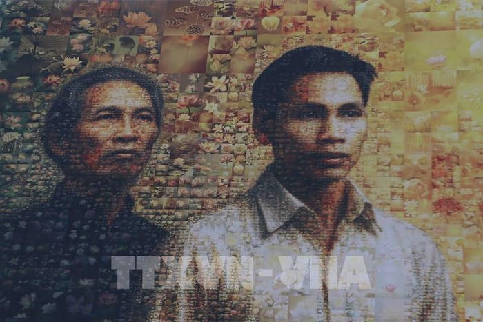 Hình ảnh chân dung Nguyễn Tất Thành và thân phụ Nguyễn Sinh Sắc. Ảnh: Hồng Thái - TTXVN