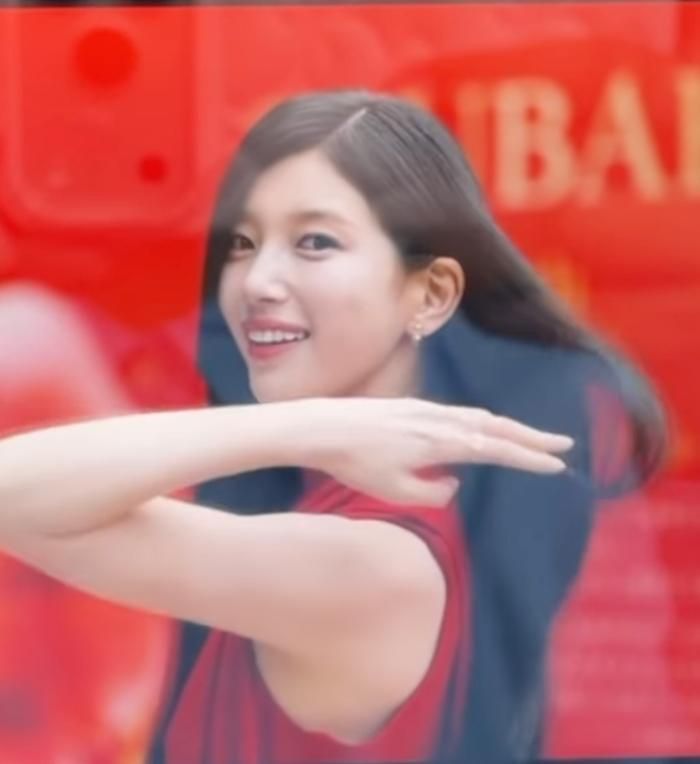 Suzy khoe nhan sắc chuẩn "tình đầu quốc dân".