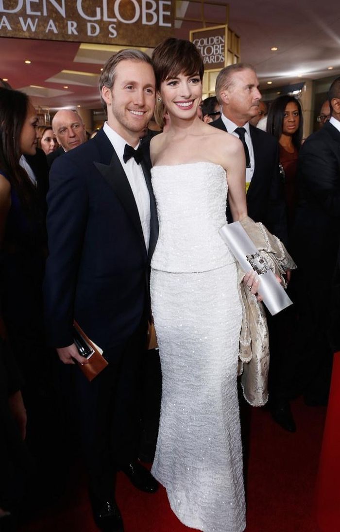 Anne Hathaway từng bị sảy thai vào năm 2015 trước khi sinh con đầu lòng.