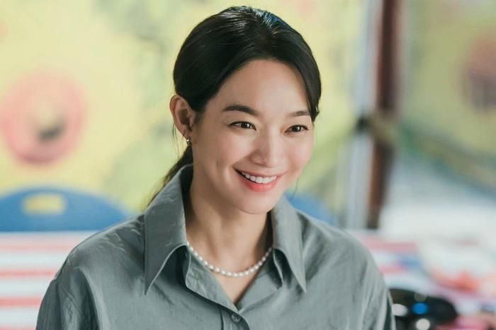 Shin Min Ah cho rằng việc thấu hiểu chính mình nên được đặt lên trước những tiêu chí lựa chọn bạn đời. 