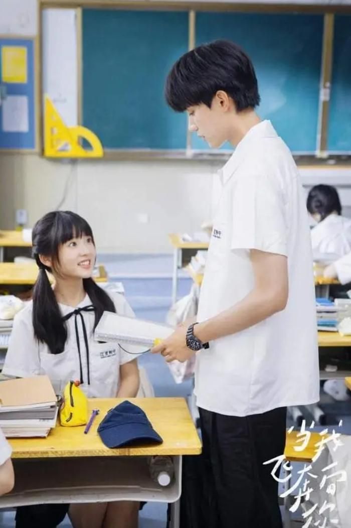 Bộ phim thanh xuân ngọt ngào chinh phục khán giả nhờ chuyện tình trong sáng của Tô Tại Tại và Trương Lục Nhượng. Ảnh: Sohu