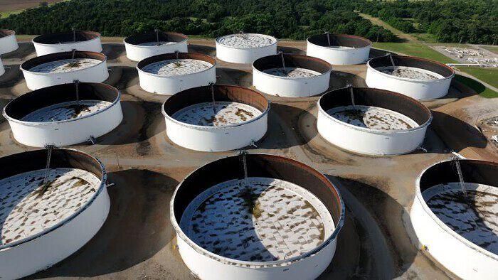 Ảnh chụp từ trên không một cơ sở lưu trữ dầu thô ở Cushing, Oklahoma, vào ngày 9/6. (Ảnh: CNN).