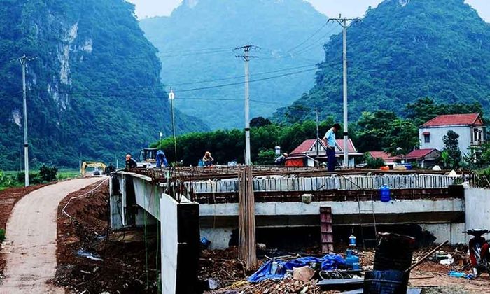  Sau hơn một năm triển khai, dự án Đường kết nối ĐT.265 xã Bình Long, huyện Võ Nhai (nay là xã Dân Tiến, Thái Nguyên) đi tỉnh Bắc Giang (nay là tỉnh Bắc Ninh) khối lượng thực hiện mới đạt 43,41%. 