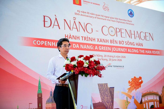 Phó Chủ tịch UBND thành phố Trần Chí Cường phát biểu khai mạc sự kiện. Ảnh: BẢO LÂM