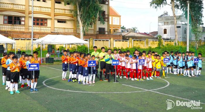5 đội bóng trong Cụm thi đấu vòng loại số 3, gồm: Xuân Lập, Xuân Quế, Cẩm Mỹ, Bình Lộc và Long Khánh. Ảnh: An Nhơn