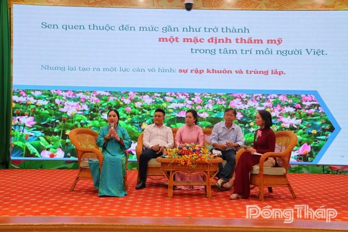 Các chuyên gia, nhà quản lý tham gia phiên tọa đàm chia sẻ giải pháp phát triển ngành hàng sen theo hướng nâng cao giá trị gia tăng và phát triển bền vững.