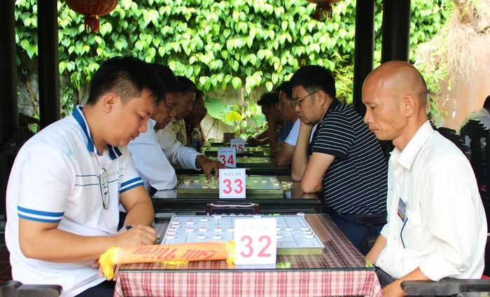 Các kỳ thủ tranh tài ở nội dung cá nhân. Ảnh: Minh Chí