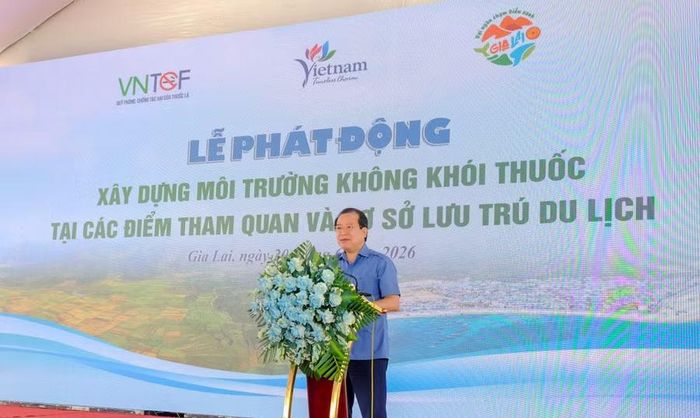 Ông Hà Văn Siêu - Phó Cục trưởng Cục Du lịch Quốc gia Việt Nam phát biểu khai mạc và phát động chương trình xây dựng môi trường du lịch không khói thuốc. Ảnh: Đoan Ngọc