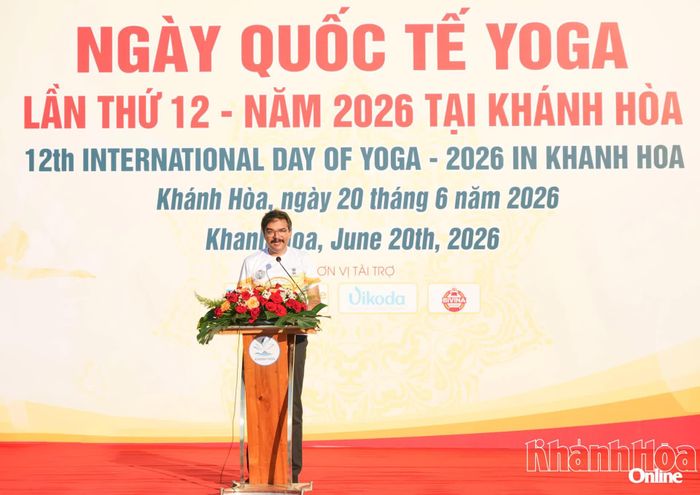 Tổng Lãnh sự Ấn Độ tại TP. Hồ Chí Minh phát biểu tại buổi lễ.