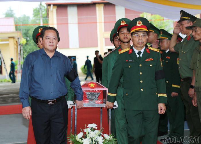 Lễ di quan, đưa các liệt sĩ về với đất mẹ.
