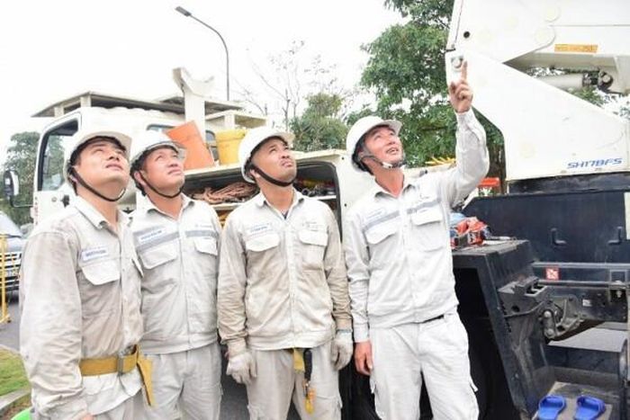 Công tác bảo trì lưới điện định kỳ giúp hạn chế các sự cố về điện.