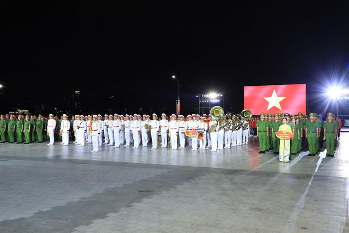 Các lực lượng dự lễ khai mạc