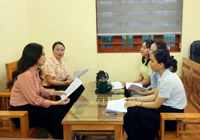 Hoạt động truyền thông của các “phóng viên cấp xã” thuộc Trung tâm Dịch vụ tổng hợp xã Đồng Lê - Ảnh: T.L