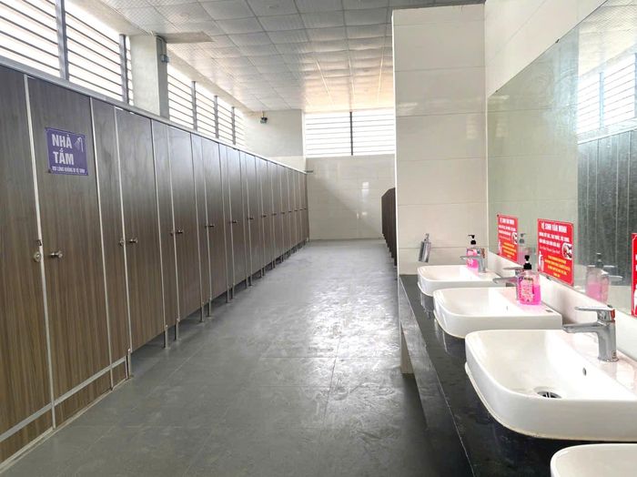 Khu nhà vệ sinh đã đưa vào hoạt động.