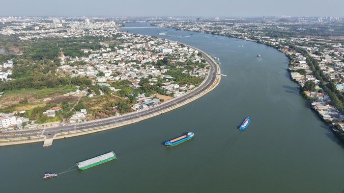 Đô thị ven sông Đồng Nai.