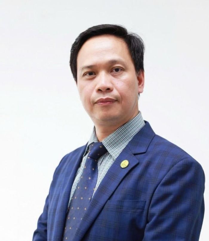 TS. Nguyễn Quốc Việt